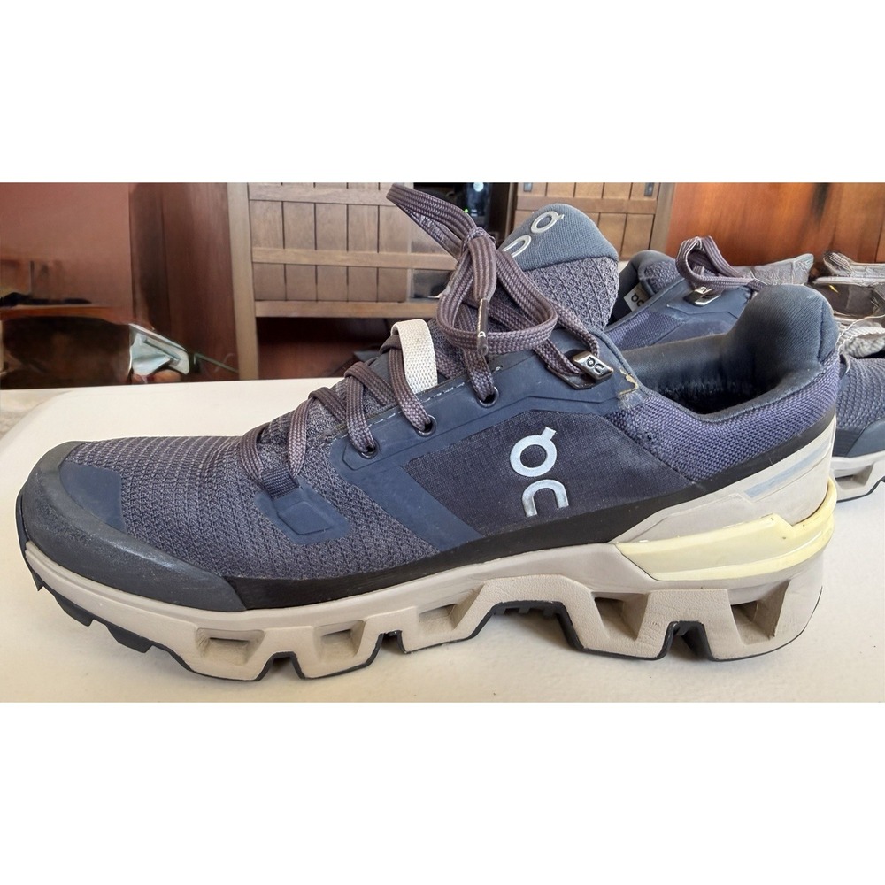 On Running Cloudwander Waterproof Womens Hiking Shoes Navy Desert Low Sz 8 39